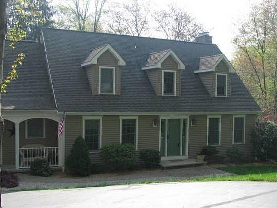 1st image of 3 Dogwood Ct
