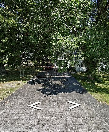 3rd image of 6254 Maysville Rd