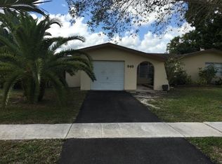 849 Azalea Dr, Royal Palm Beach, FL 33411
