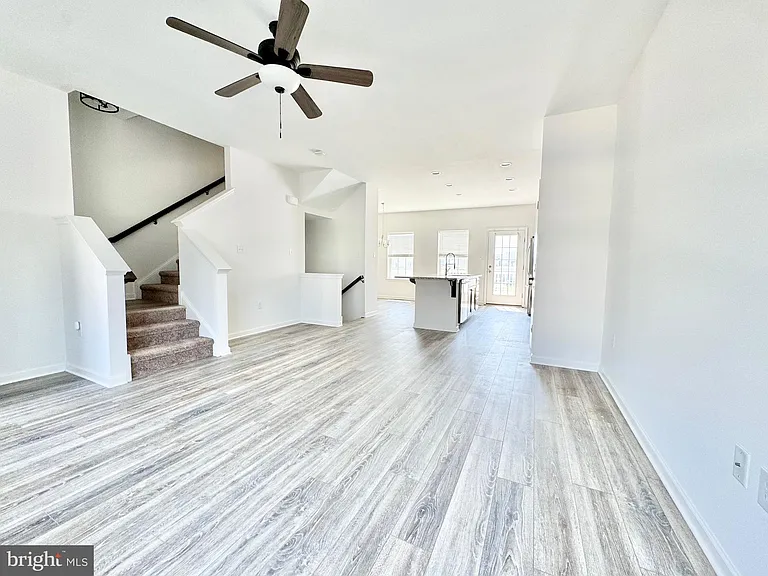 1066 Wickersham Way — Photo 9