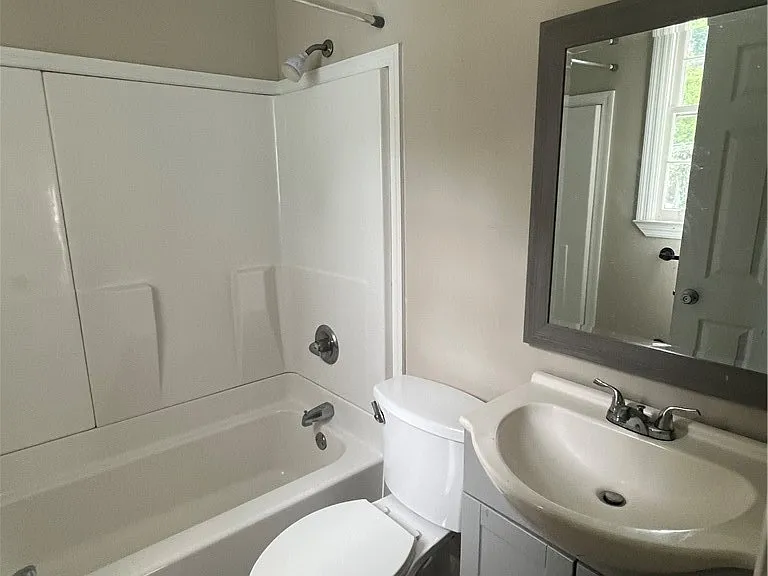 3661 Wylly Ave — Photo 3