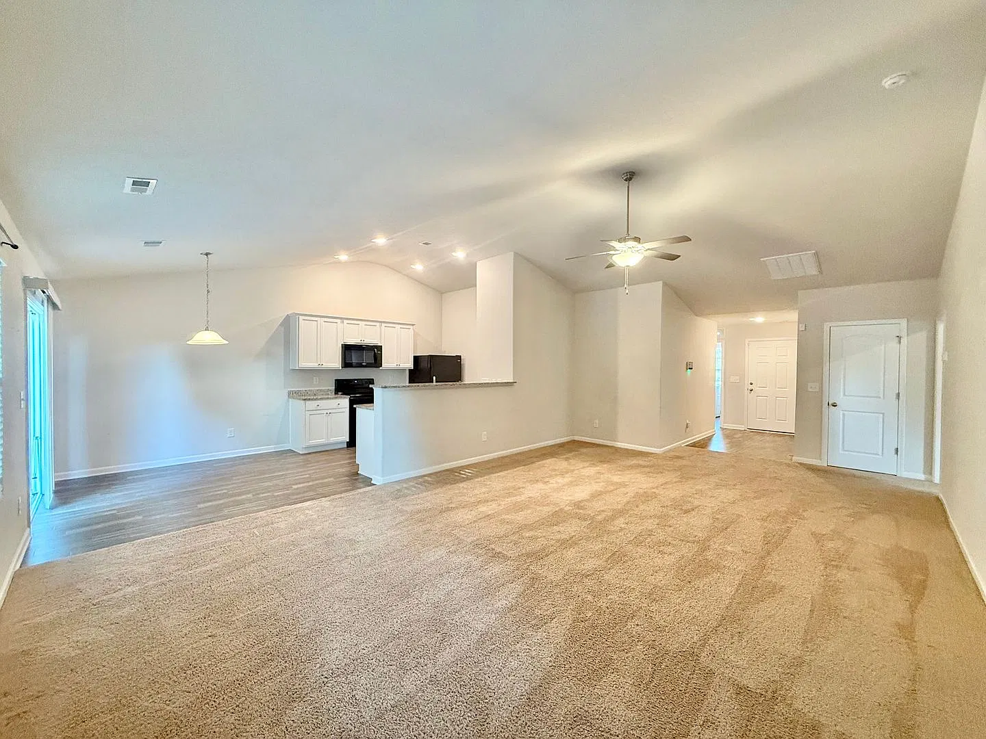Stunning 3BD, 2BA Zebulon Home with Fenced Yard — Photo 3