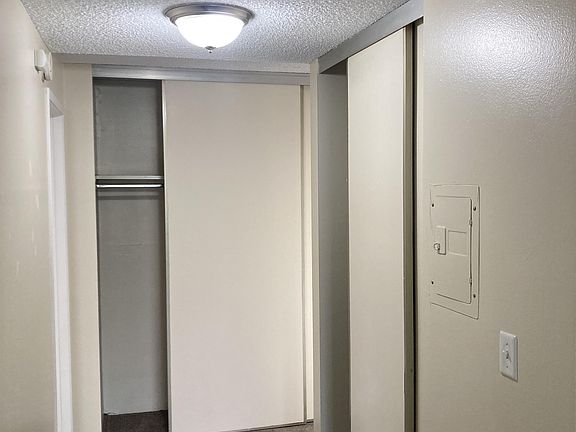 5th image of 4131 11th Ave NE #103