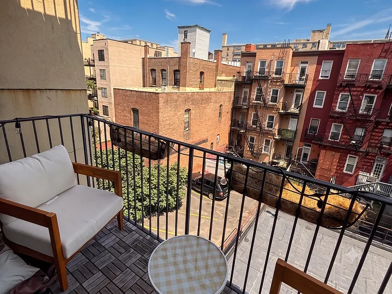 407 Adams St #4 — Photo 15