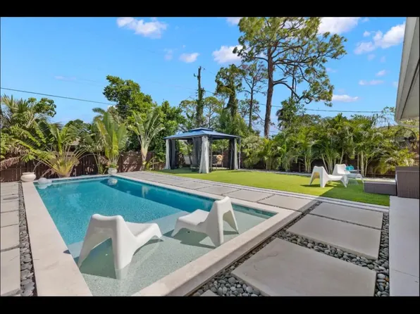 781 109th Ave N, Naples, FL 34108