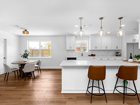 4th image of 15946 Ferrell Ave