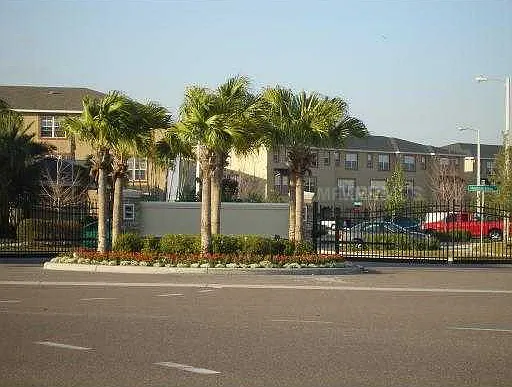2526 Lexington Oak Dr — Photo 13