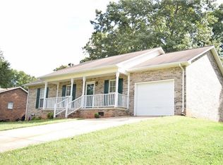 5480 Twelve Oak Ln, Conover, NC 28613