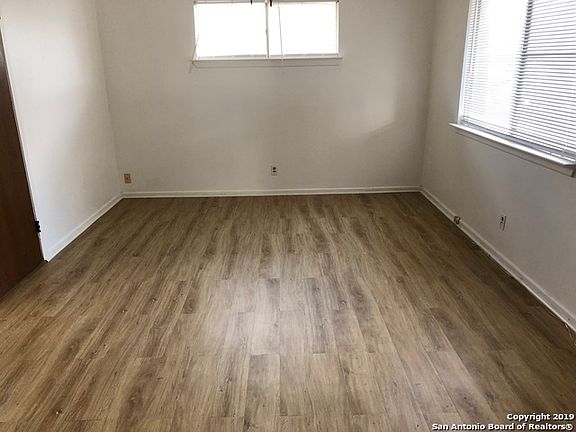 2nd image of 609 W Byrd Blvd #1