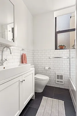 Sold by Compass | media 7