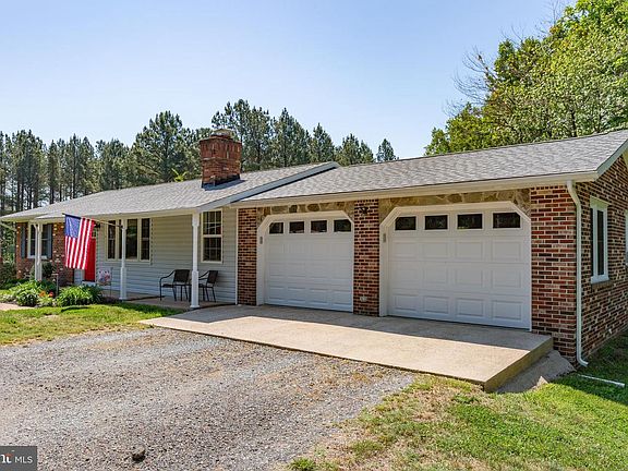 4th image of 391 Holly Corner Rd