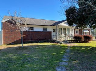 33 Harper St, Williston, SC 29853