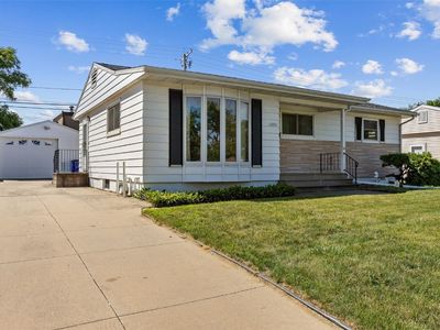 1033 Clifton St NE, Cedar Rapids, IA, 52402