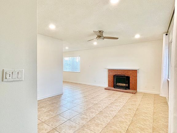 2nd image of 146 E Wilken Way APT A
