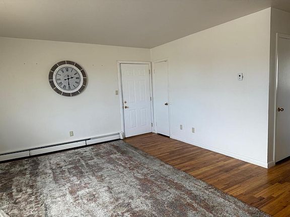 4th image of 1767 Oxford Dr #3