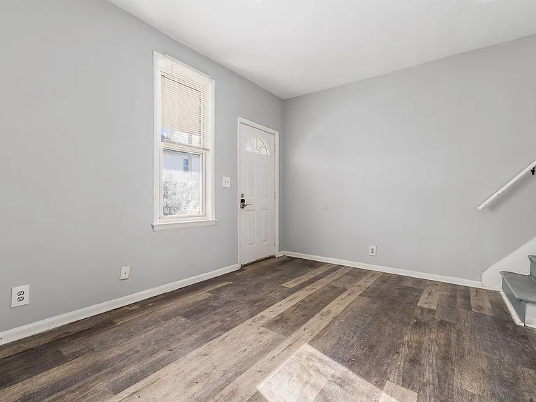 801-817 W 5th Ave #815 — Photo 7