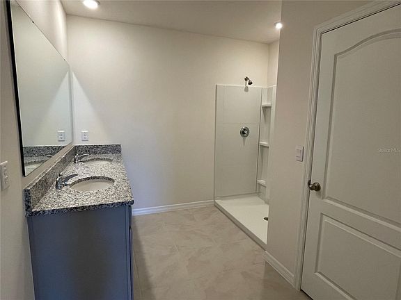 5th image of 2913 Ivy Lake Ct