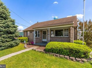 620 Ridge Ave, Mc Sherrystown, PA 17344