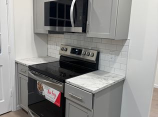 250 McGrath Ct, Stratford, CT 06615