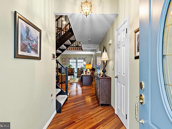 3rd image of 132 Peter Rd