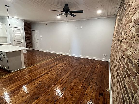 2nd image of 201-B E Main St Suite 1-201