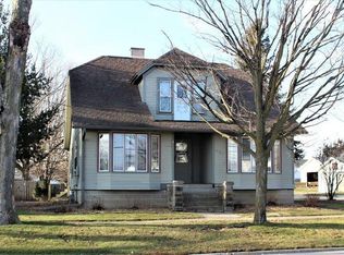 307 S Clinton St, Morrison, IL 61270