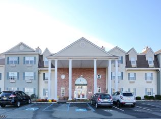 6221 Richmond Rd #221, West Milford, NJ 07480