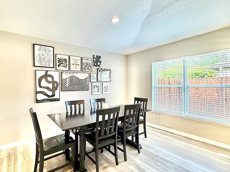 11110 Peerless Ln — Photo 14