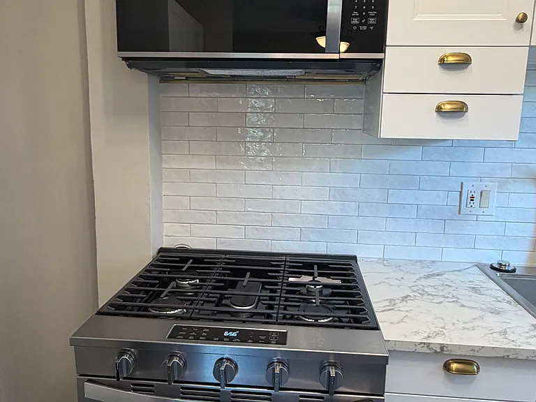 2410 Huntington Ave #2410 — Photo 11