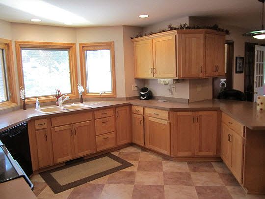 5th image of 6661 Squire Ln
