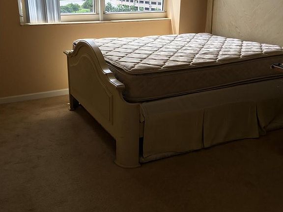 5th image of 19501 W Country Club Dr APT 804