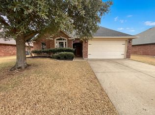 1817 Colorado Ct, Burleson, TX 76028