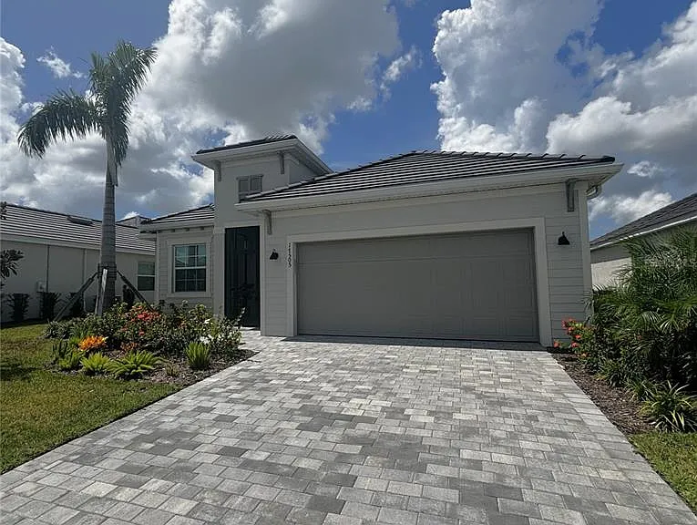 17435 Jadestone Ct — Photo 2
