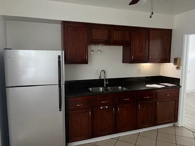 2 bed, 975 sqft, $2,900 — Photo 3
