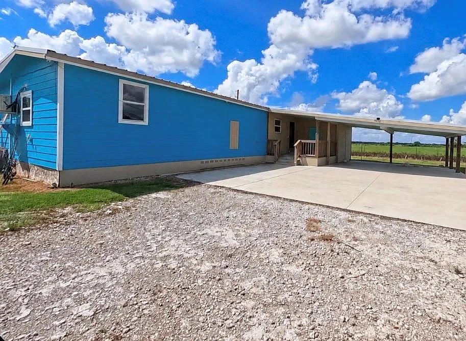 138 Blanchard Loop