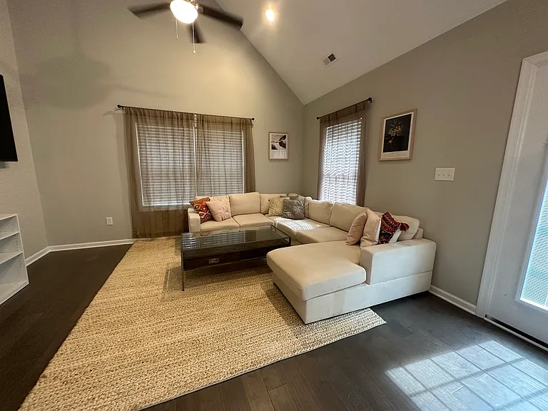 521 Mantle Dr — Photo 32