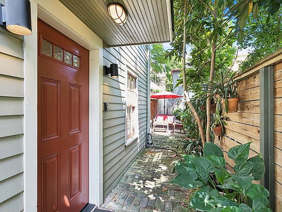 2nd image of 925 Race St #C