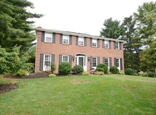 117 Crofton Dr, Pittsburgh, PA