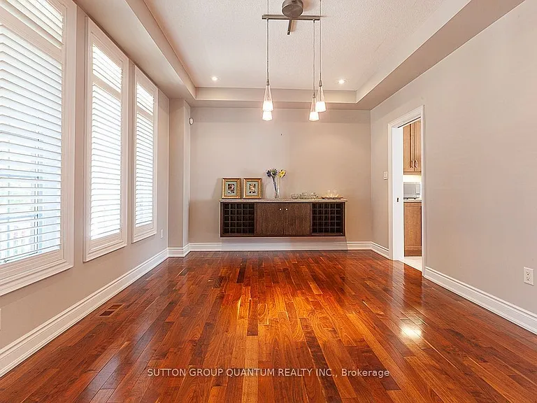 1599 Hallstone Rd — Photo 4