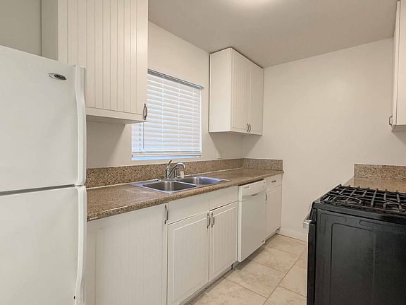 4th image of 3962 1st Ave APT 3