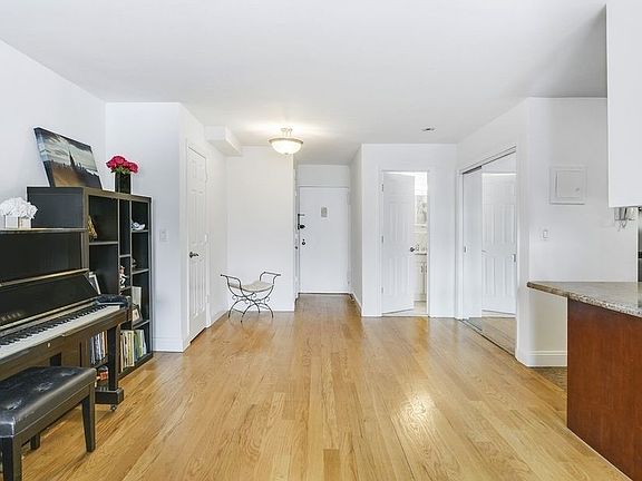 3rd image of 440 E 79th St APT 14H