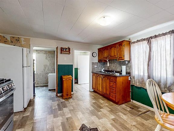 3rd image of 69 Harbour Road