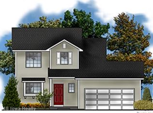 705 37th St SW, Bondurant, IA 50035