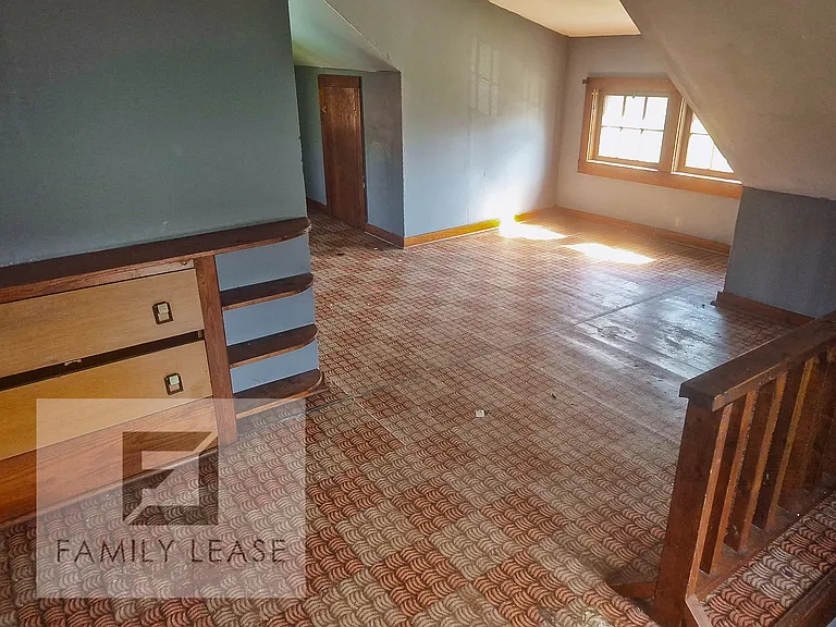 1100 Sherman Ave — Photo 29