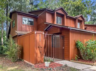 5530 SW 8th Pl, Gainesville, FL 32607