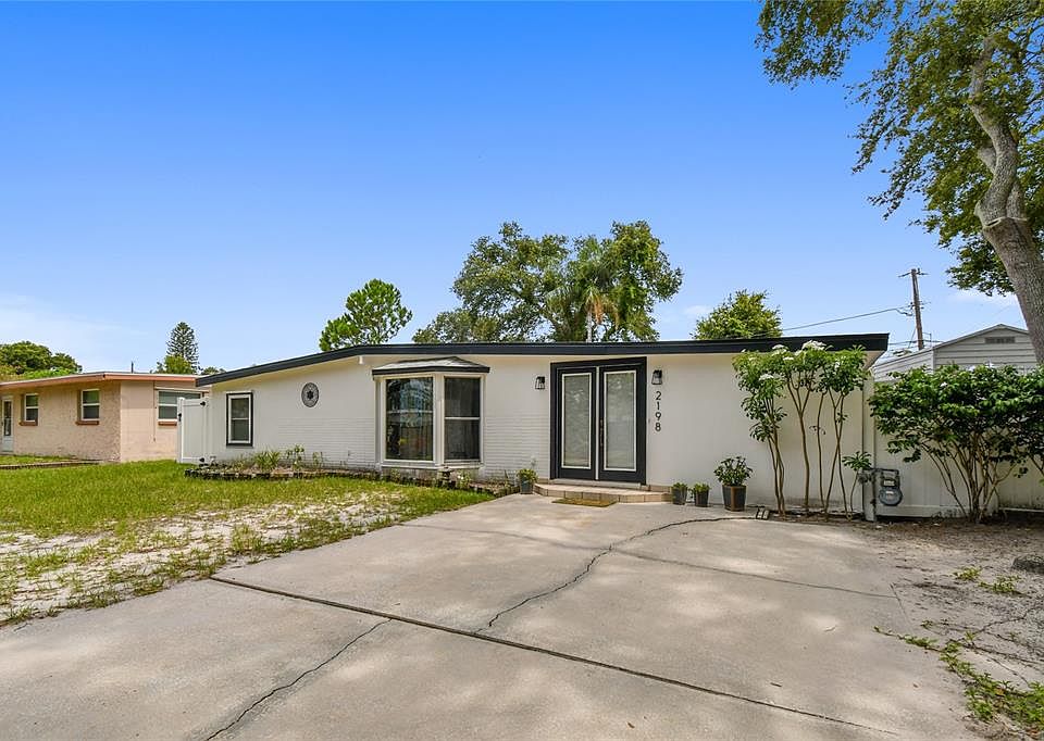 1st image of 2198 Barcelona Dr