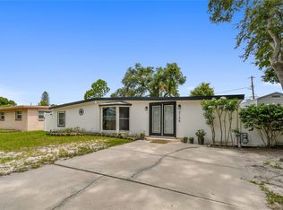 2198 Barcelona Dr, Clearwater, FL 33764