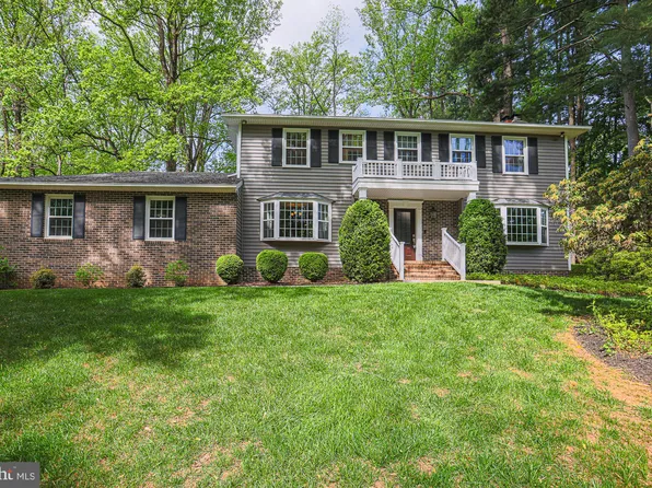 1516 Pinnacle Rd, Baltimore, MD 21286