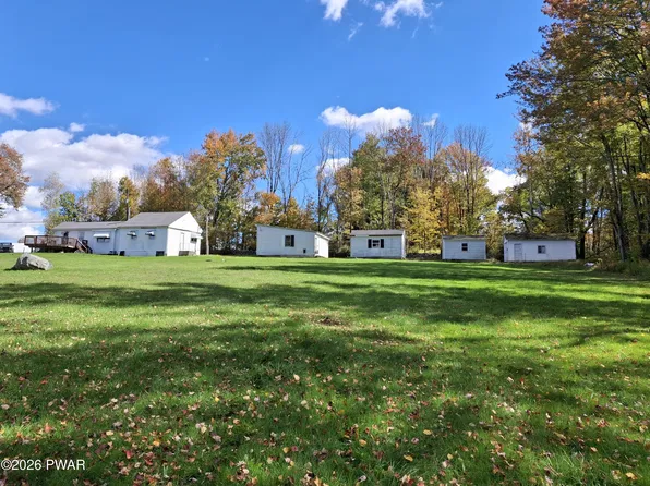 992 Owego Tpke, Waymart, PA 18472