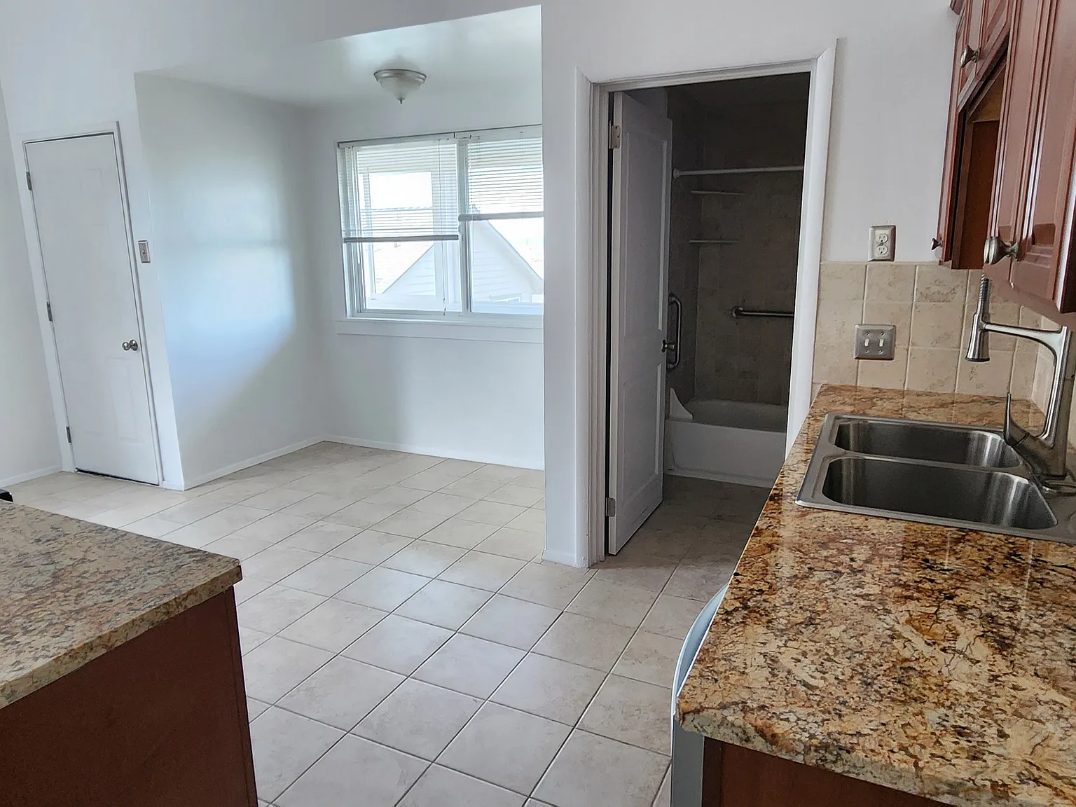 1 bed, 650 sqft, $2,250 — Photo 4